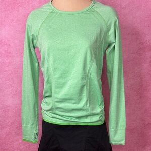 143. Athleta Green Long Sleeve Performance Top Women’s Small